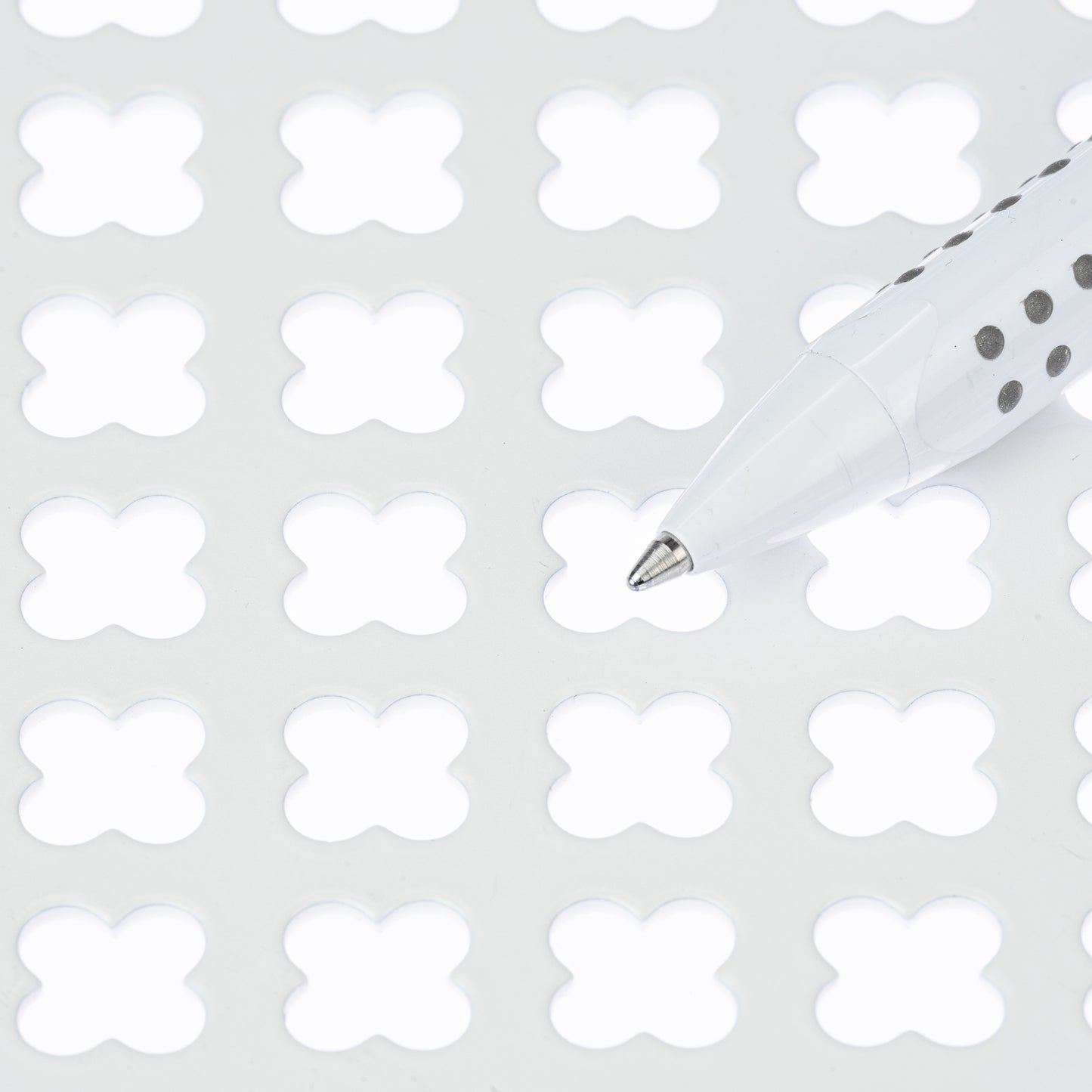 Lochblech Stahl Blank Farbe Weiss Kleeblatt 12-20 t=1,5 mm