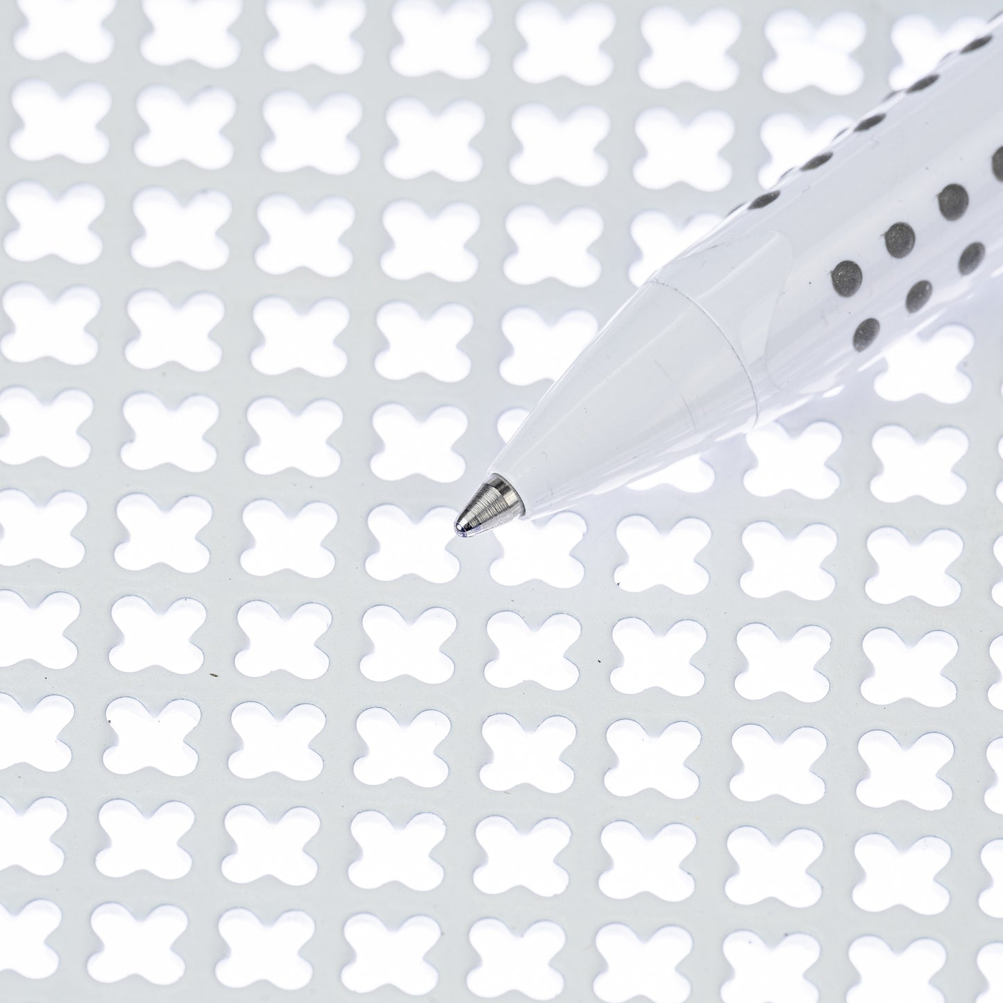 Lochblech Stahl Blank Farbe Weiss Kleeblatt 5-9 t=1,5mm